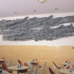 壁面レリーフ「雲の行方」